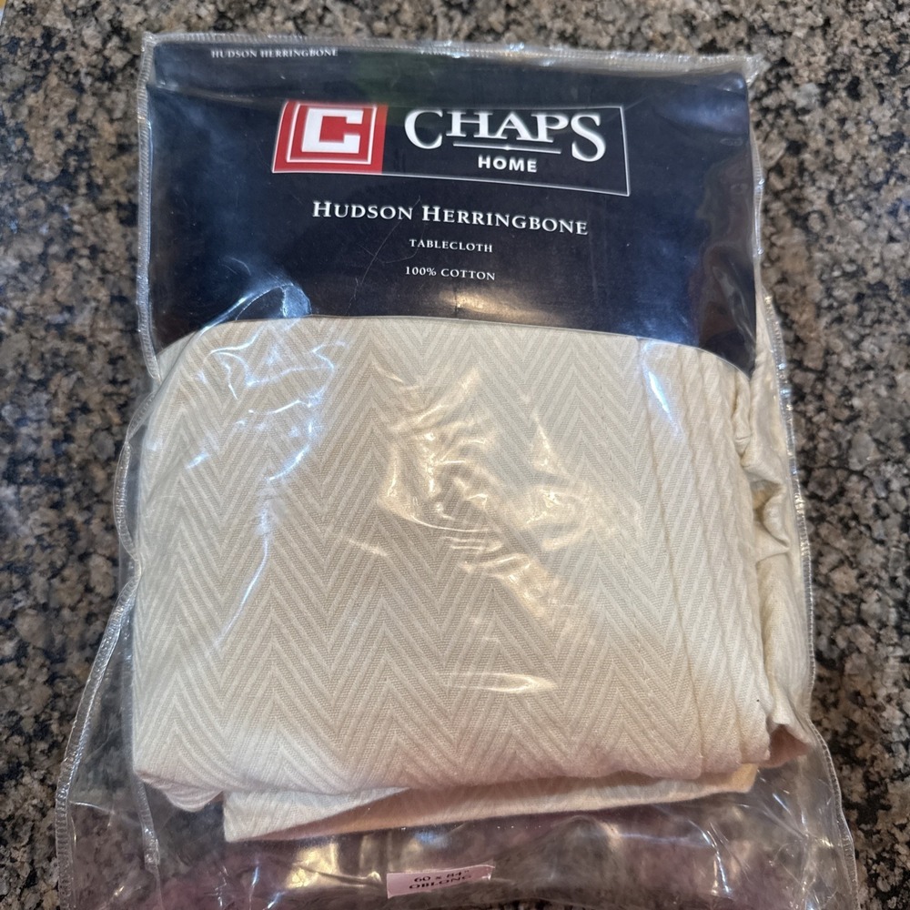 chaps hudson herringbone Ivory tablecloth 60 X 84